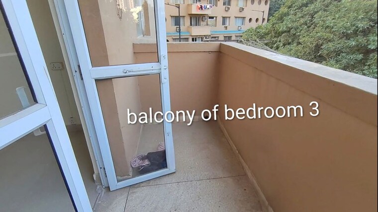 Balcony, dlf-ridgewood-estate 4 Bedroom 1701 Sq.Ft. Apartment In Dlf Phase iv Gurgaon 10256394