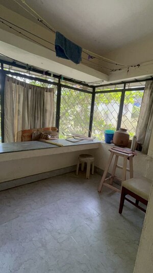 Living Room in 2.5 BHK Apartment at Mira Road – for Rent