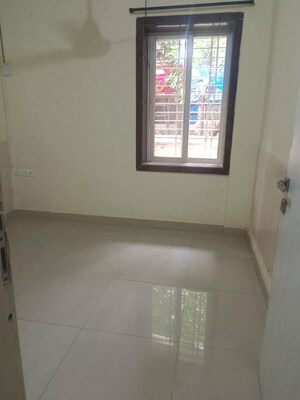 Room in 1 BHK Apartment at Andheri West – for Rent