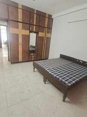 Bedroom in 2 BHK Builder Floor at Sector 38 – for Rent