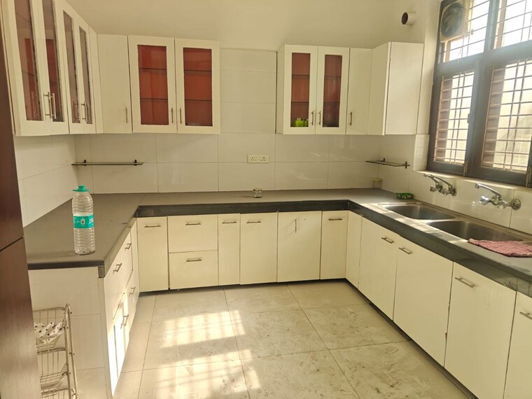 Kitchen, sector 38 2 Bedroom 2000 Sq.Ft. Builder Floor In Sector 38 Gurgaon 10256417