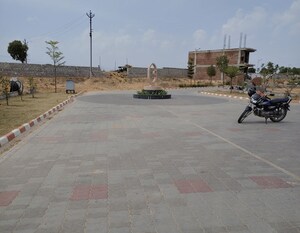  Plot For Sale in Malpura