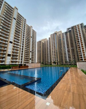 Swimming Pool in 3 BHK Apartment at Rishita Manhattan, Gomti Nagar – for Rent