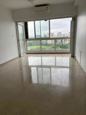 Room in 4 BHK Apartment at Godrej The Trees, Vikhroli East – for Rent