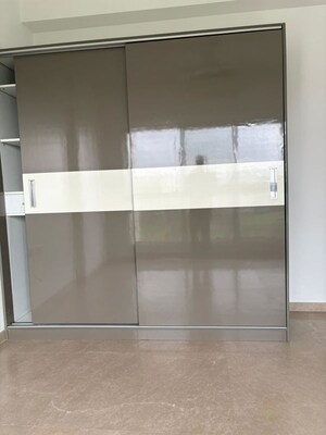 Bathroom in 4 BHK Apartment at Godrej The Trees, Vikhroli East – for Rent