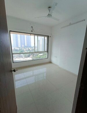 Room in 2 BHK Apartment at Lotus Residency Goregaon West, Goregaon West – for Rent
