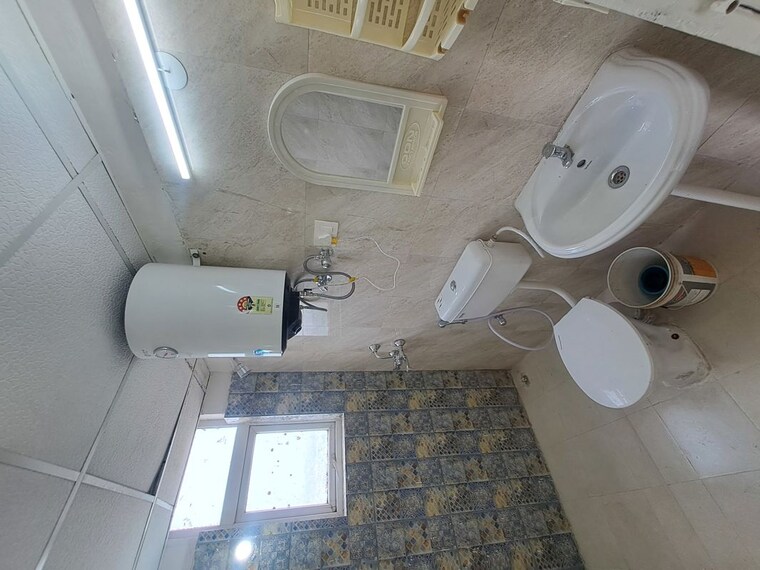 Bathroom, signature-signum-37d-iii 2 Bedroom 1000 Sq.Ft. Apartment In Sector 37d Gurgaon 10256465