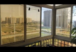 Room in 3 BHK Apartment at Conscient Habitat Arcade, Sector 99a – for Sale