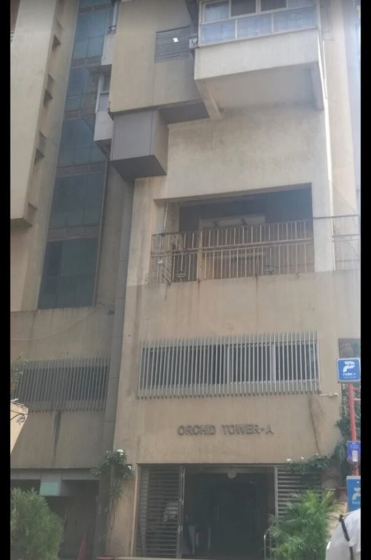 Bathroom, orchid-tower 3 Bedroom 1200 Sq.Ft. Apartment In Worli Mumbai 10256538