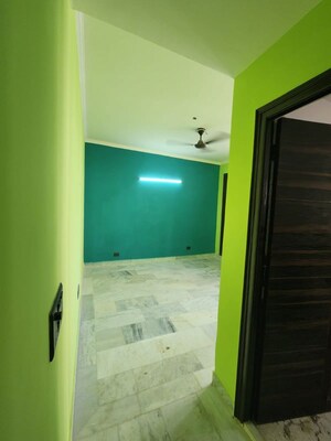 Furnished Amenities in 3 BHK Apartment at Parsvnath Gardenia, Sector 61 – for Sale