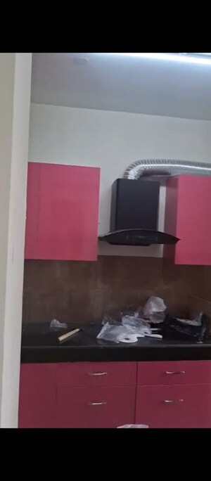 Furnished Amenities in 2 BHK Apartment at BPTP Discovery Park, Sector 80 – for Rent