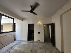 Living Room in 4 BHK Apartment at Parsvnath Gardenia, Sector 61 – for Sale