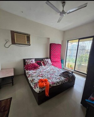 Bedroom in 2 BHK Apartment at Andheri West – for Rent