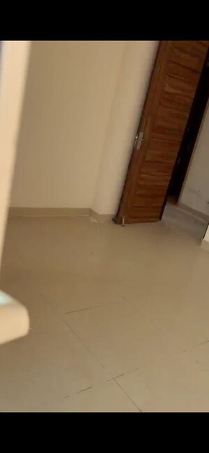 Room in 4 BHK Apartment at Capital Athena, Sector 1 Greater Noida – for Sale