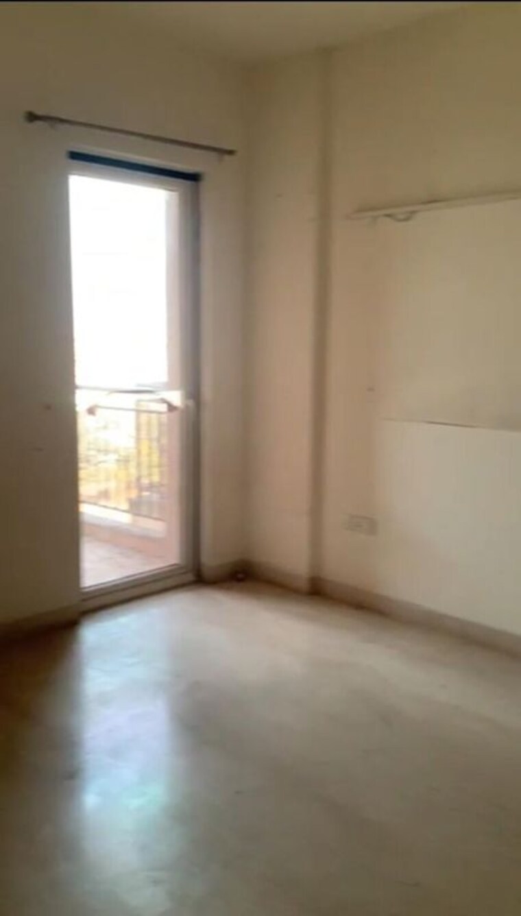 Room, puri-anand-villas-phase-ii 3 Bedroom 1895 Sq.Ft. Apartment In Sector 81 Faridabad 10256620