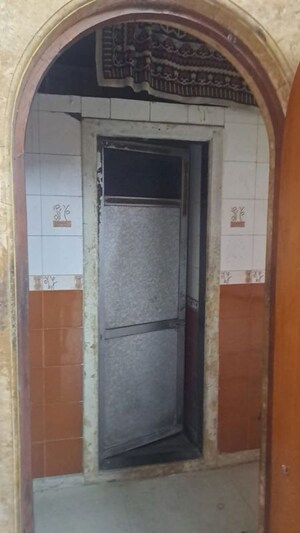 Building Lobby in 1 BHK Apartment at Bhandup Sanjay CHS, Bhandup East – for Rent