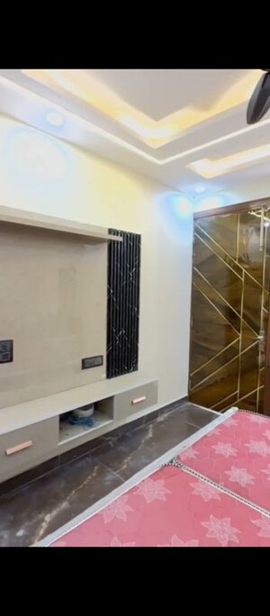 Room in 3 BHK Builder Floor at Uttam Nagar – for Sale