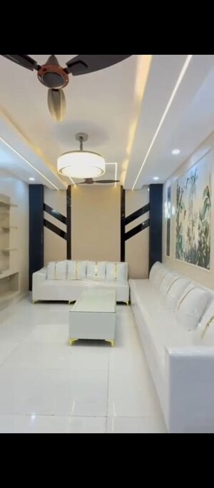 Master Bedroom in 3 BHK Builder Floor at Uttam Nagar – for Sale