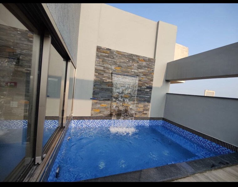 Swimming Pool, omkar-royal-nest 4 Bedroom 3223 Sq.Ft. Apartment In Tech Zone 4 Greater Noida Greater Noida 10256615