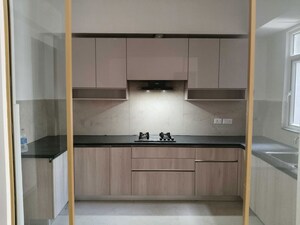 Bathroom in 3 BHK Apartment at Smart World Orchard, Sector 61 – for Rent