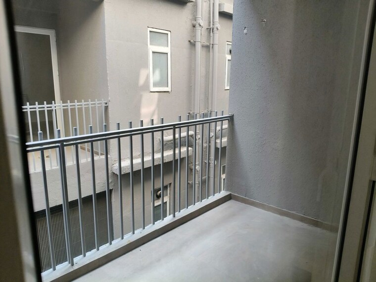 Balcony, smart-world-orchard 3 Bedroom 1680 Sq.Ft. Apartment In Sector 61 Gurgaon 10256623