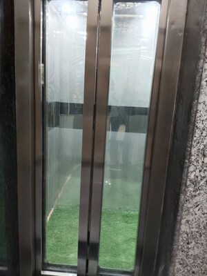 Building Lobby in  Builder Floor at Ansal Sushant Shopping Arcade, Sector 27 – for Rent