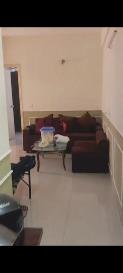 1 BHK Apartment For Rent in Shree Vardhman Green Court