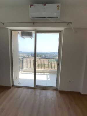 Room in 2.5 BHK Apartment at Godrej Nature Plus, Sohna Sector 33 – for Rent