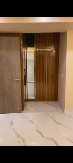 Room in 3.5 BHK Apartment at M3M Soulitude, Sector 89 – for Rent