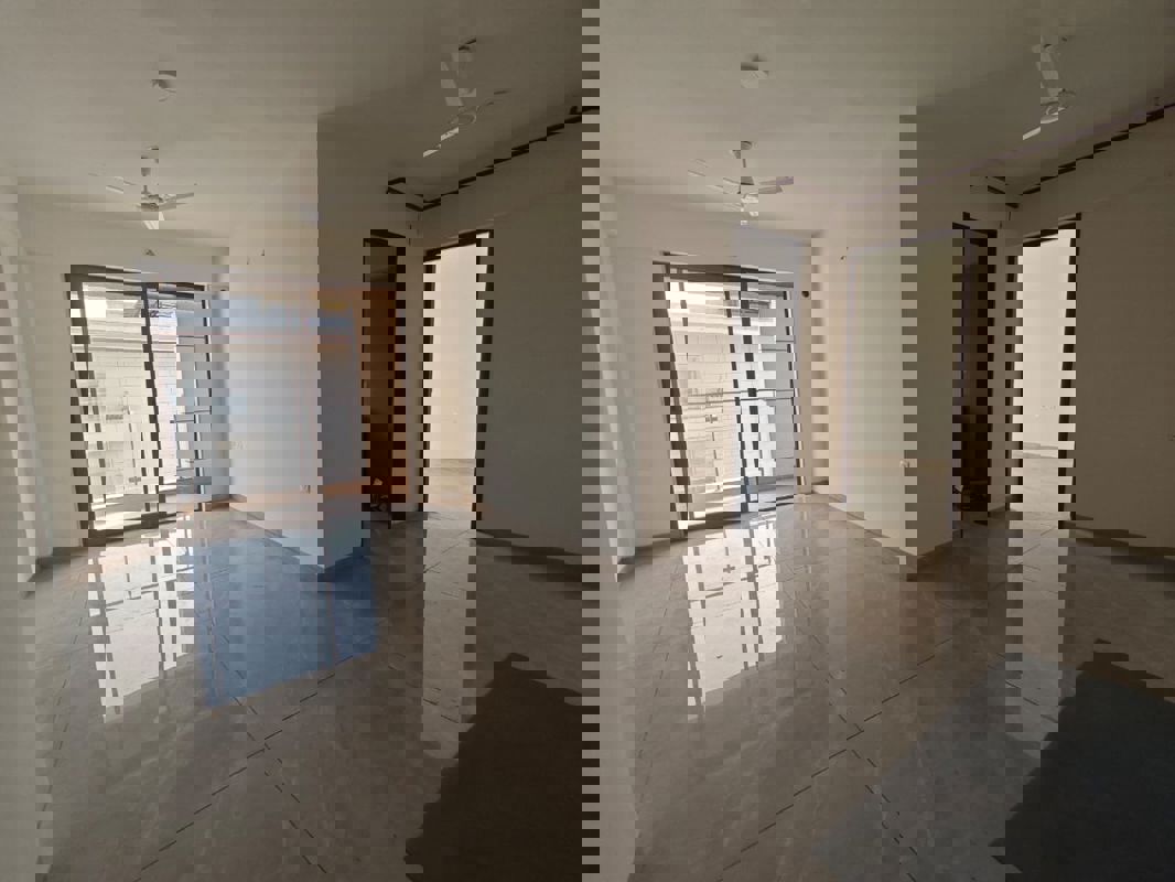 3 BHK 1020 Sq.Ft. Apartment in Hubtown Seasons