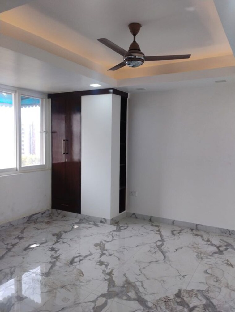 Room, sector 23 dwarka 3 Bedroom 1900 Sq.Ft. Apartment In Sector 23 Dwarka Delhi 10256735