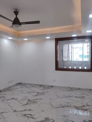 Room in 3 BHK Apartment at Sector 23 Dwarka – for Rent