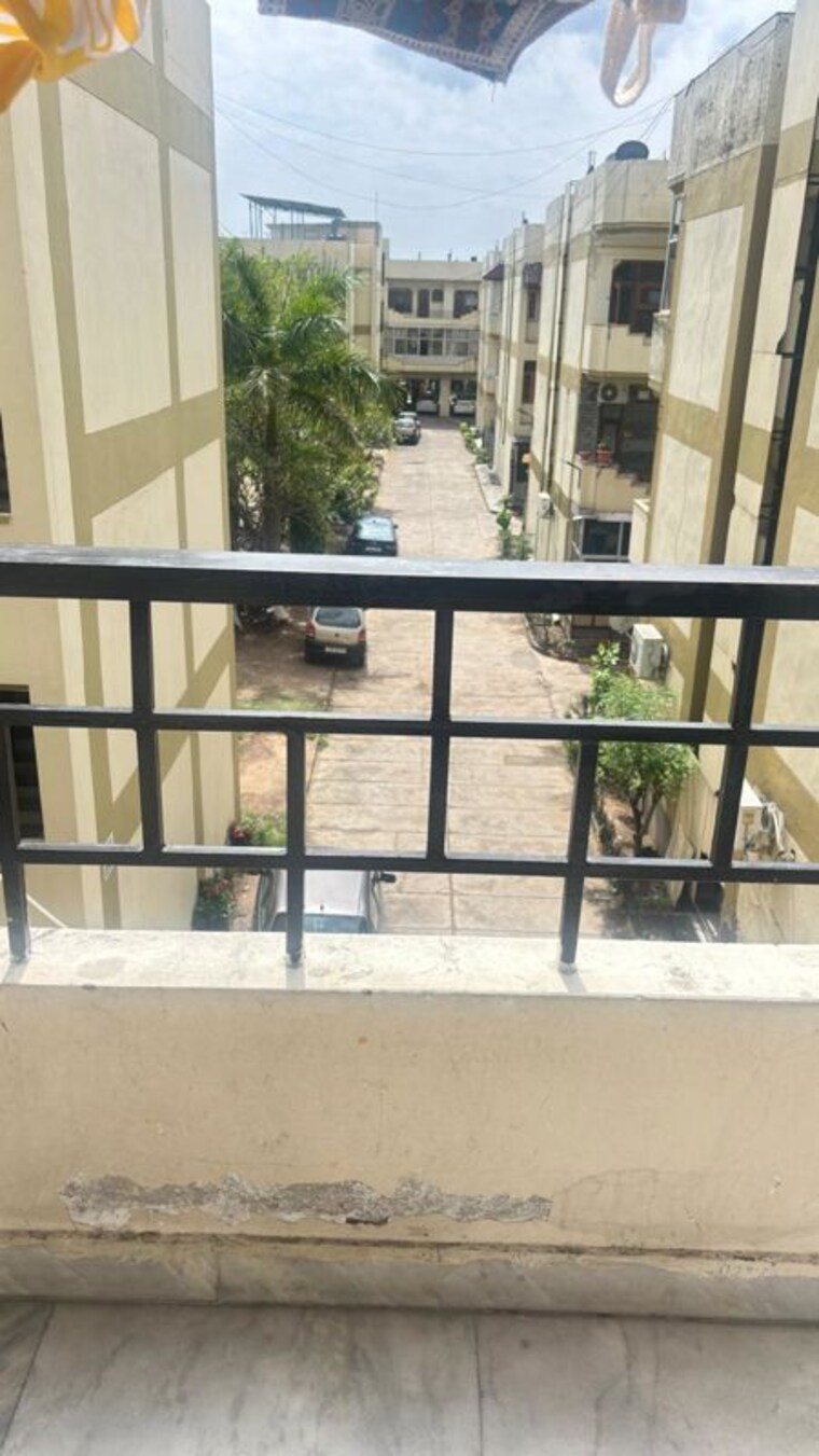 Balcony, bsnl-society 3 Bedroom 1200 Sq.Ft. Apartment In Sector 50 Chandigarh 10256729