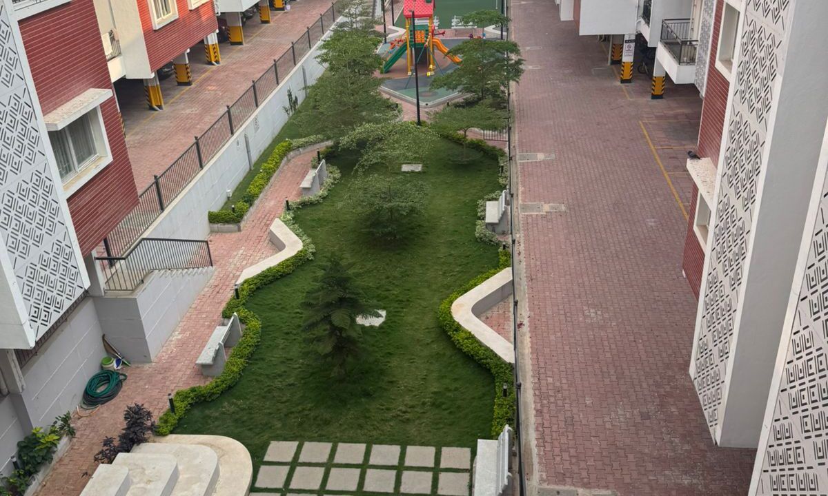 3 BHK + Pooja Room Apartment For Sale in Lewis Glorious A2