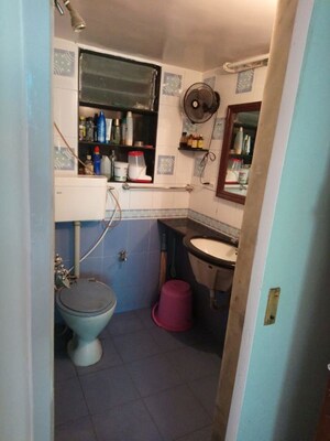 Team Area in 2 BHK Apartment at Gulmohar CHS Wadala, Wadala – for Rent