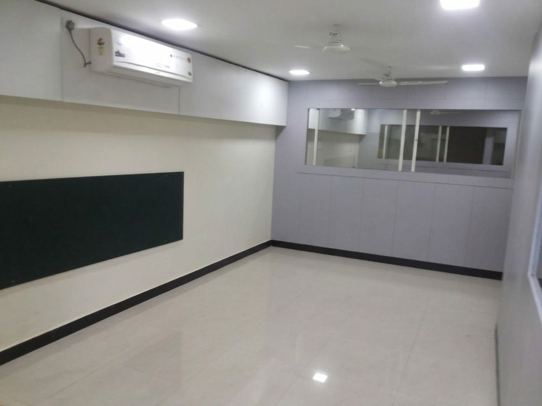 Office Space For Rent in Moti Nagar