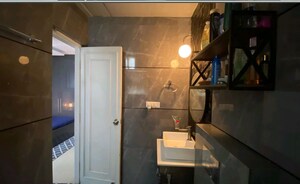 Team Area in 3 BHK Apartment at Omaxe Heights, Sector 86 – for Rent