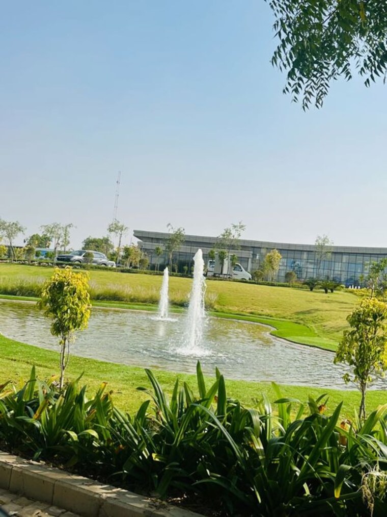 Garden, signature-global-city-of-colours  129 Sq.Yd. Plot In Nh 8 Gurgaon 10256789