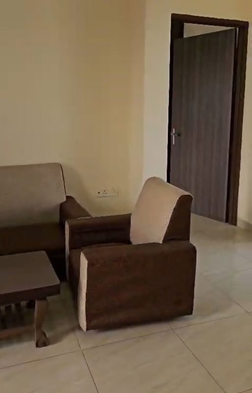 1 BHK + Pooja Room Independent House For Rent in Sector 9