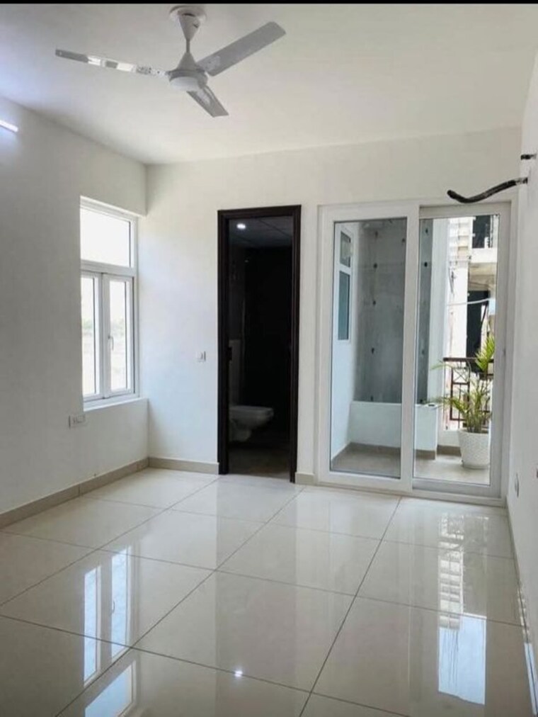 Room, hermitage-centralis 3 Bedroom 1700 Sq.Ft. Apartment In Vip Road Zirakpur 10256920