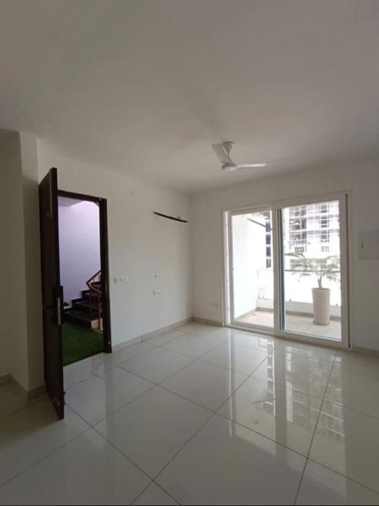 Room, hermitage-centralis 3 Bedroom 1700 Sq.Ft. Apartment In Vip Road Zirakpur 10256920