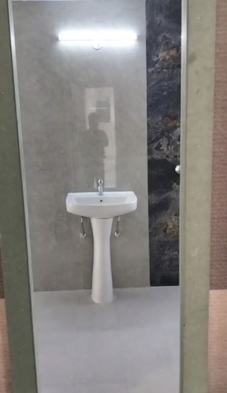 Bathroom, victoryone-amara 3 Bedroom 1650 Sq.Ft. Apartment In Sector 16 Greater Noida Greater Noida 10256956