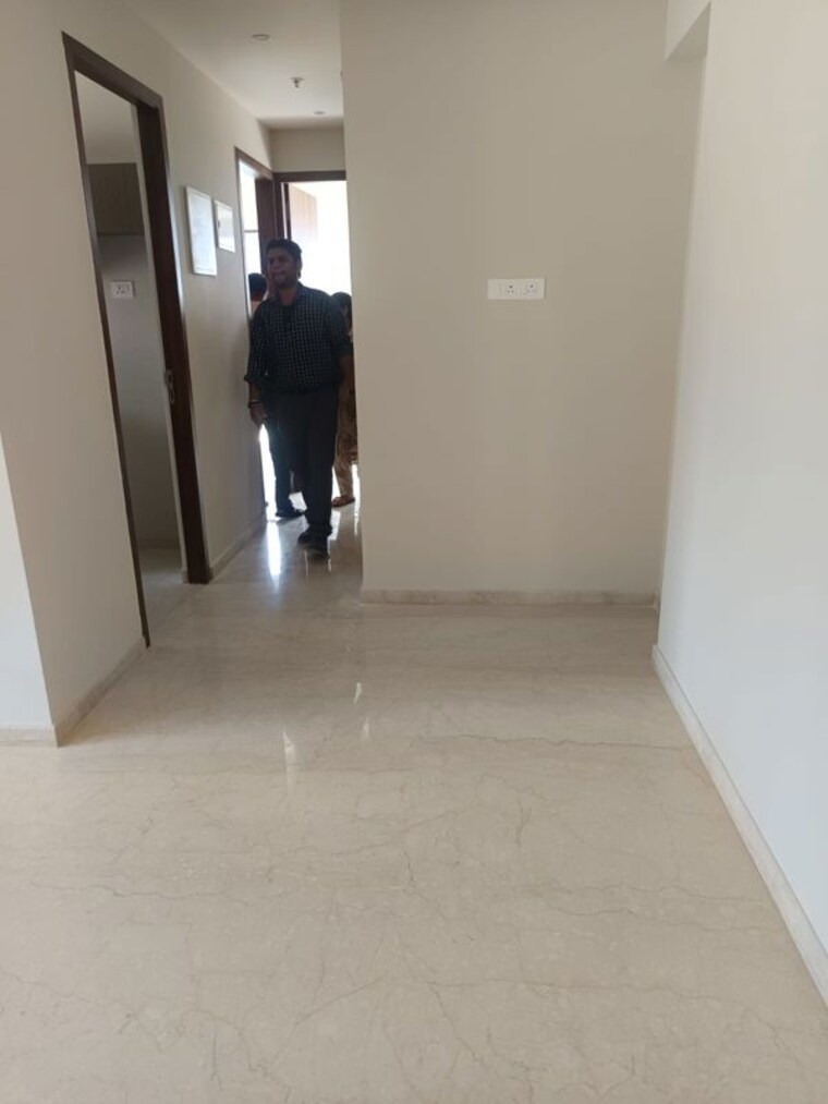 Room, santacruz west 3 Bedroom 696 Sq.Ft. Apartment In Santacruz West Mumbai 10256962