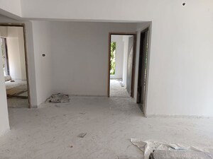 Room in 3 BHK Apartment at Hari Niketan, Khar West – for Sale