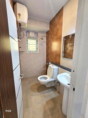 Bathroom in 1 BHK Apartment at Kammanahalli – for Rent