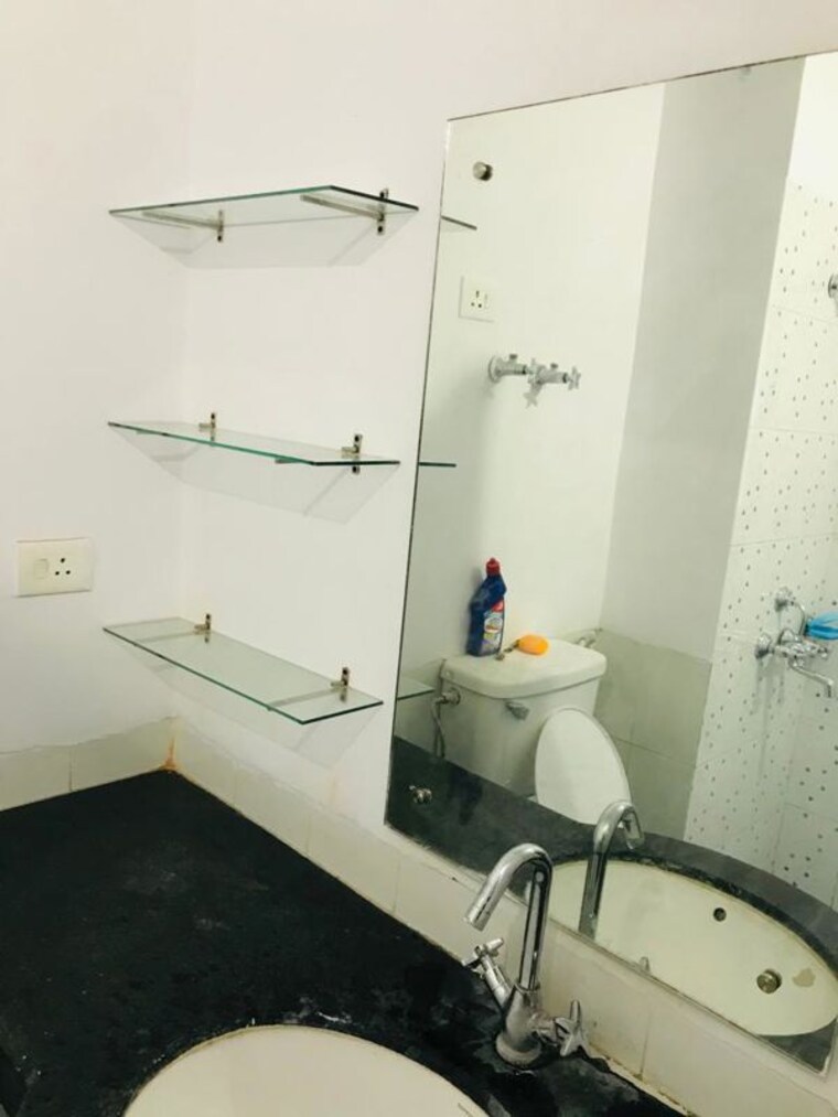 Bathroom, ansal-paradise-crystal 2 Bedroom 1000 Sq.Ft. Apartment In Sushant Golf City Lucknow 10256986