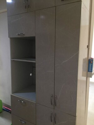 Furnished Amenities in 3 BHK Apartment at DLF Queens Court, Greater Kailash ii – for Rent