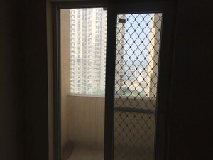 Room in 3 BHK Apartment at DLF Queens Court, Greater Kailash ii – for Rent