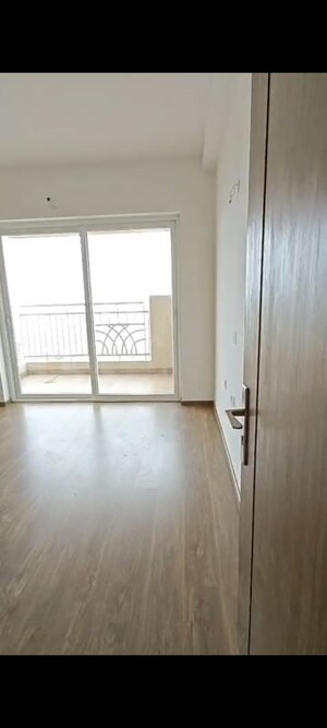 Hall in 2.5 BHK Apartment at The Center Court Prime, Sector 88a – for Rent