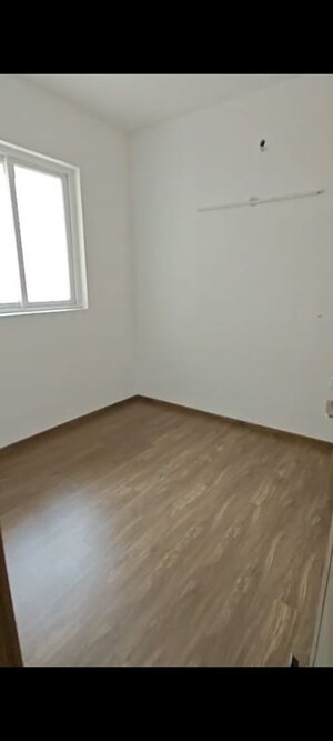 Room in 2.5 BHK Apartment at The Center Court Prime, Sector 88a – for Rent